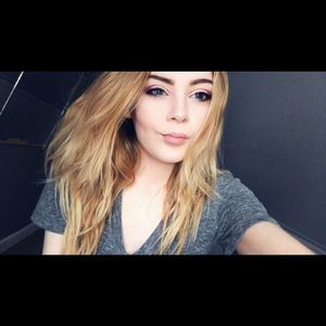 Meet your Posher, Alisa